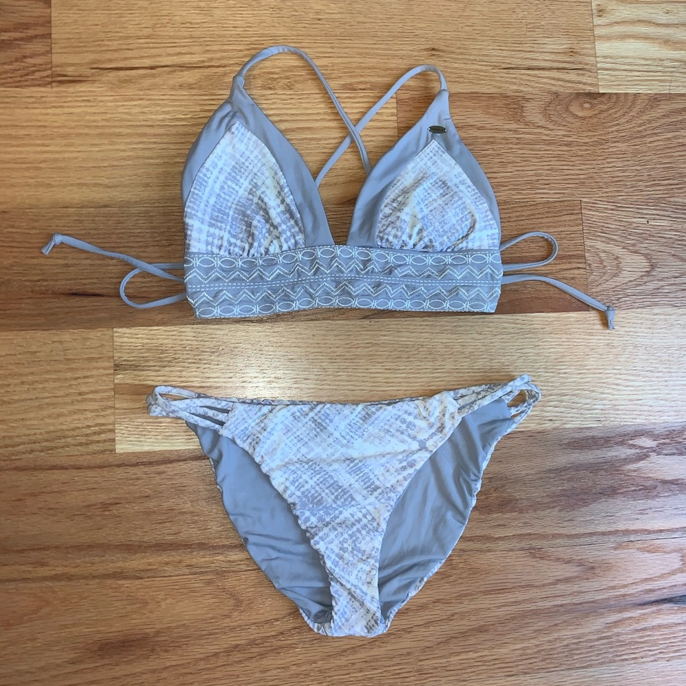 O’Neill Vida Grey & White Reversible Bikini